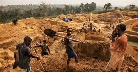 Dernière minute : le bilan de l’éboulement à Kintinian (Siguiri) s’alourdit